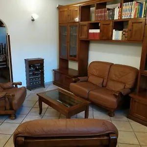 Confortevole Tra Roma E Ostia Appartamento